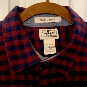 Ll Bean men’s flannel shirt -slightly fitted Sz L very good condition